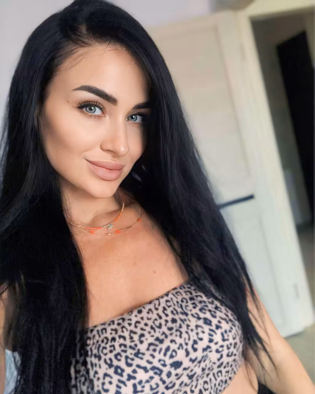Tatyana dating older filipinas