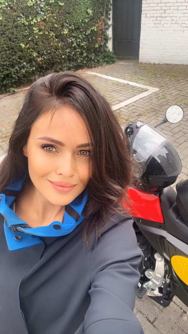 Olena dating older filipinas