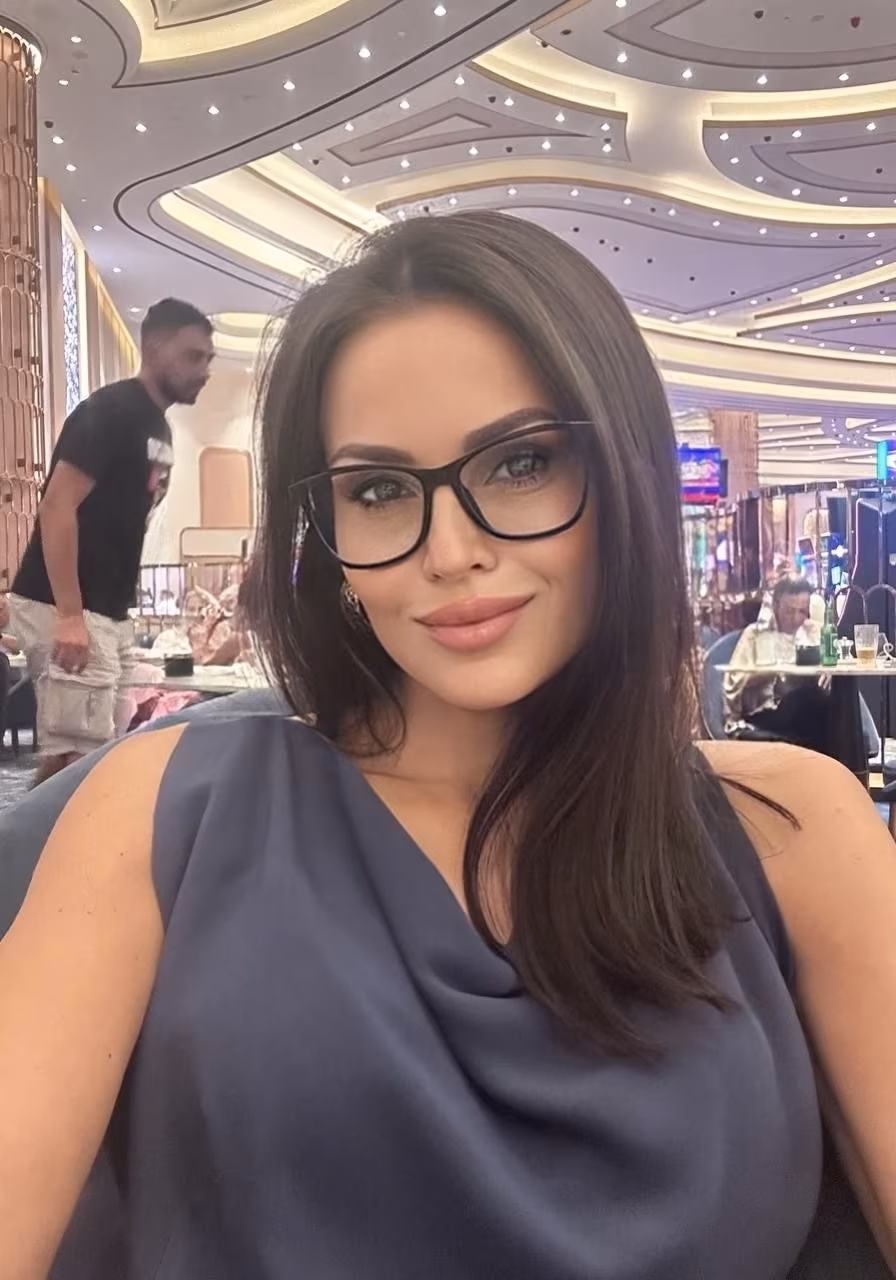 Olena dating older filipinas