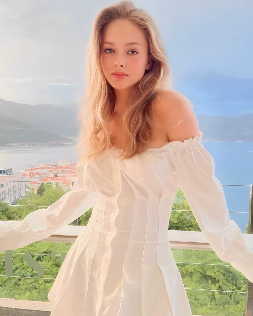 Oleksandra filipino single dating site