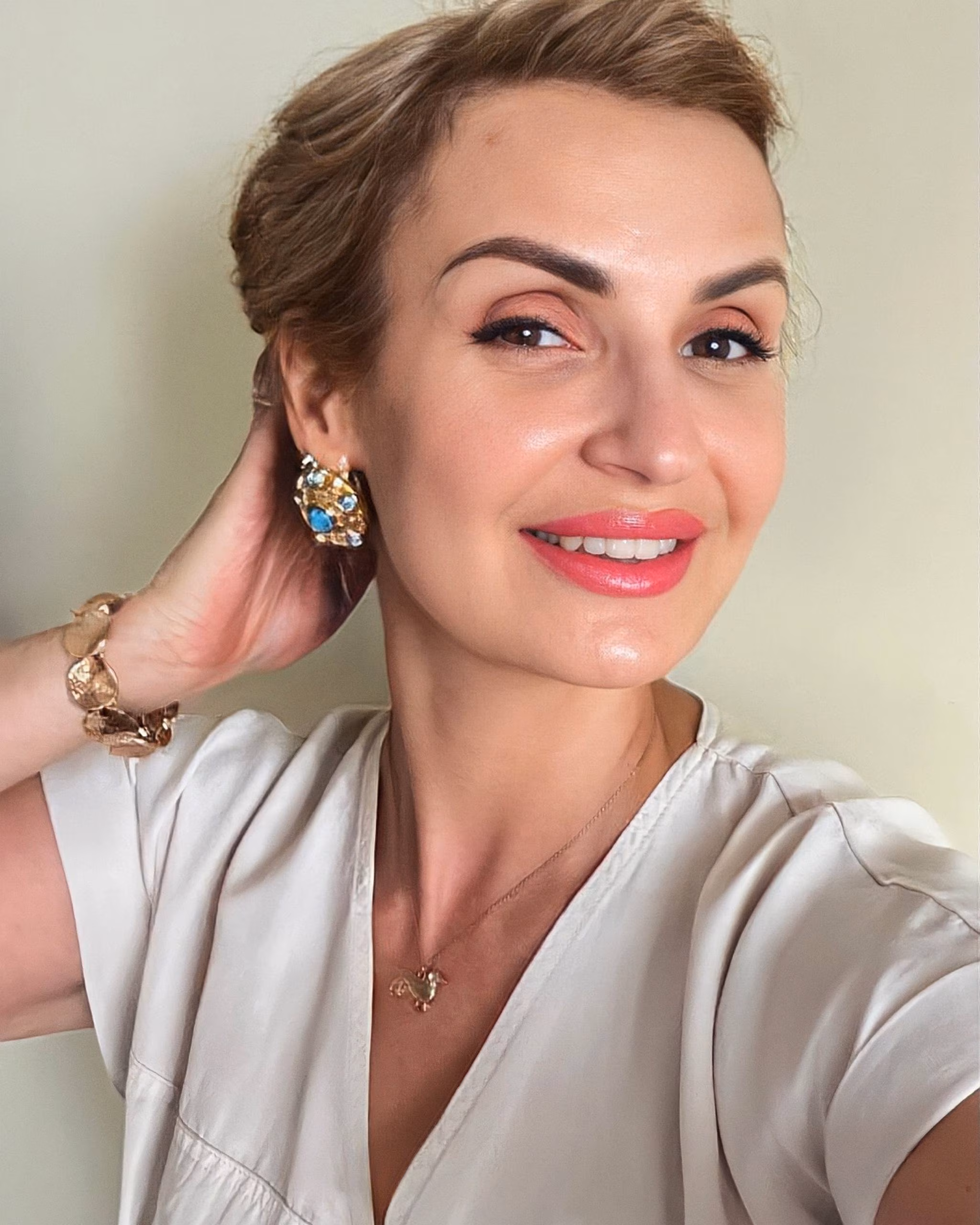 Olena  philippine online dating app